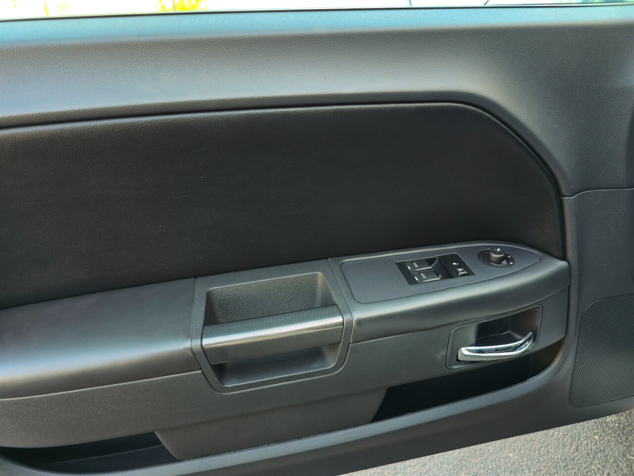 2010 Dodge Challenger R/T - Photo 13 - Mesa, AZ 85215