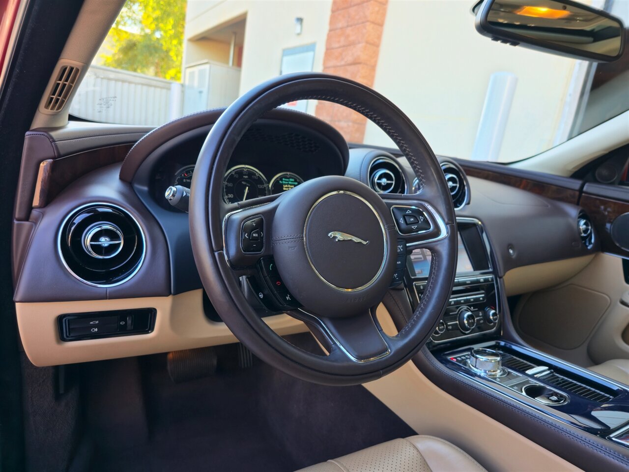 2012 Jaguar XJ 5.0L V8 - Photo 17 - Mesa, AZ 85215