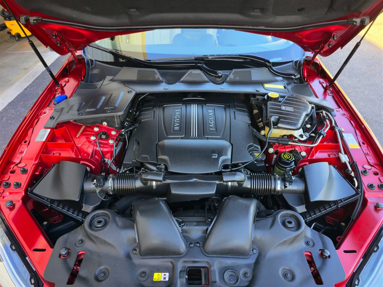 2012 Jaguar XJ 5.0L V8 - Photo 29 - Mesa, AZ 85215