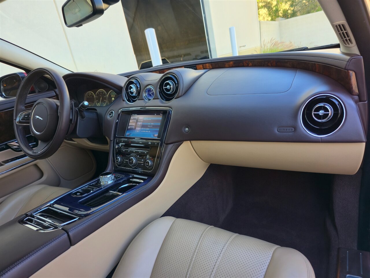 2012 Jaguar XJ 5.0L V8 - Photo 25 - Mesa, AZ 85215