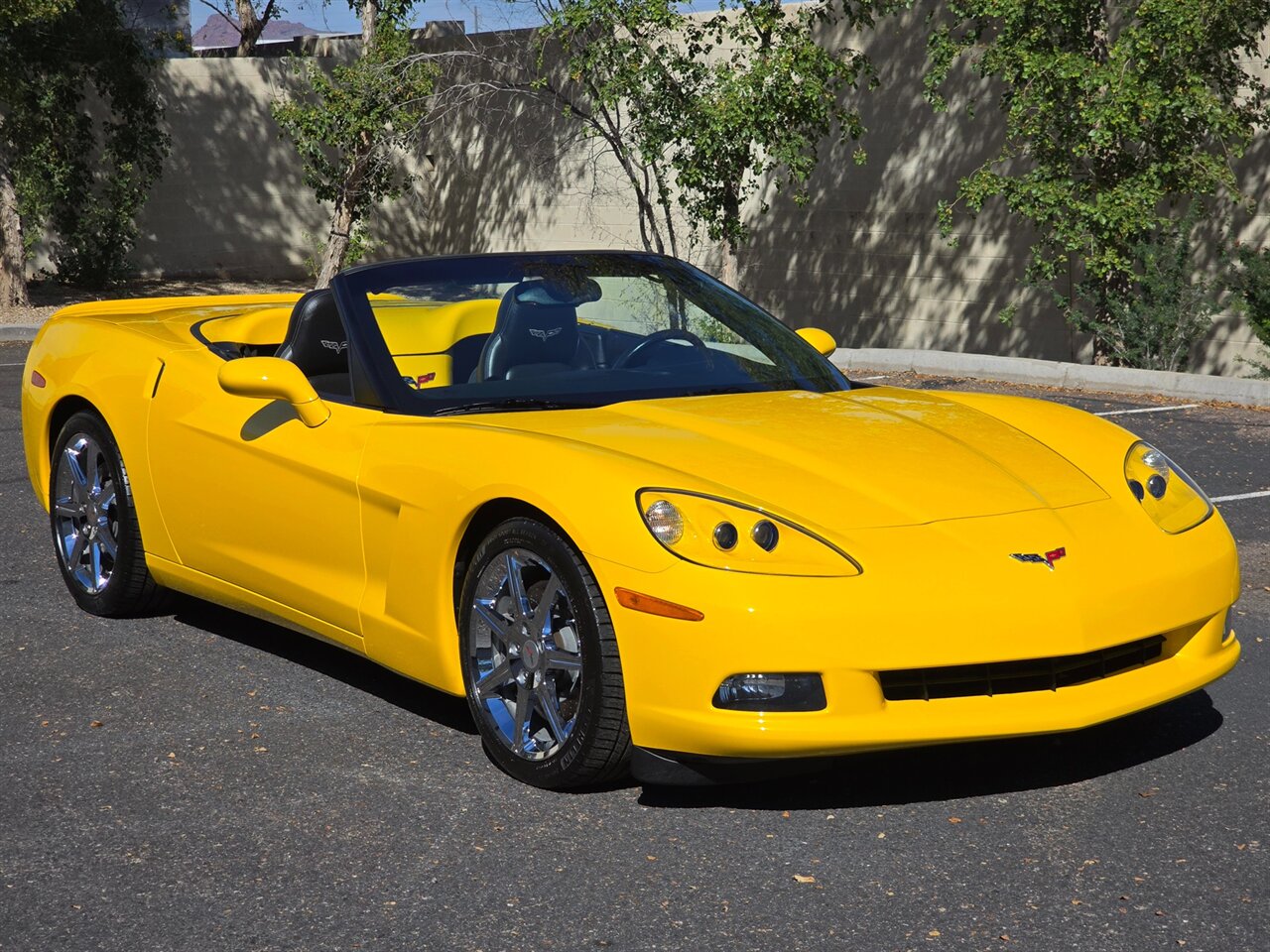 2010 Chevrolet Corvette 4LT Convertible - Photo 2 - Mesa, AZ 85215