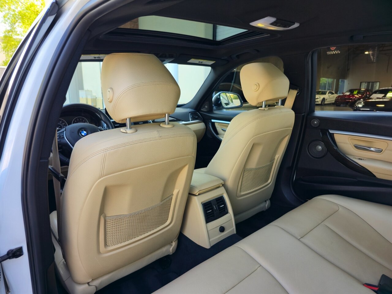 2017 BMW 330e iPerformance - Photo 31 - Mesa, AZ 85215