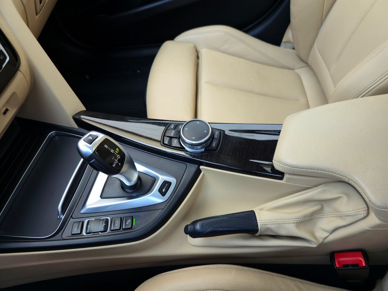 2017 BMW 330e iPerformance - Photo 23 - Mesa, AZ 85215