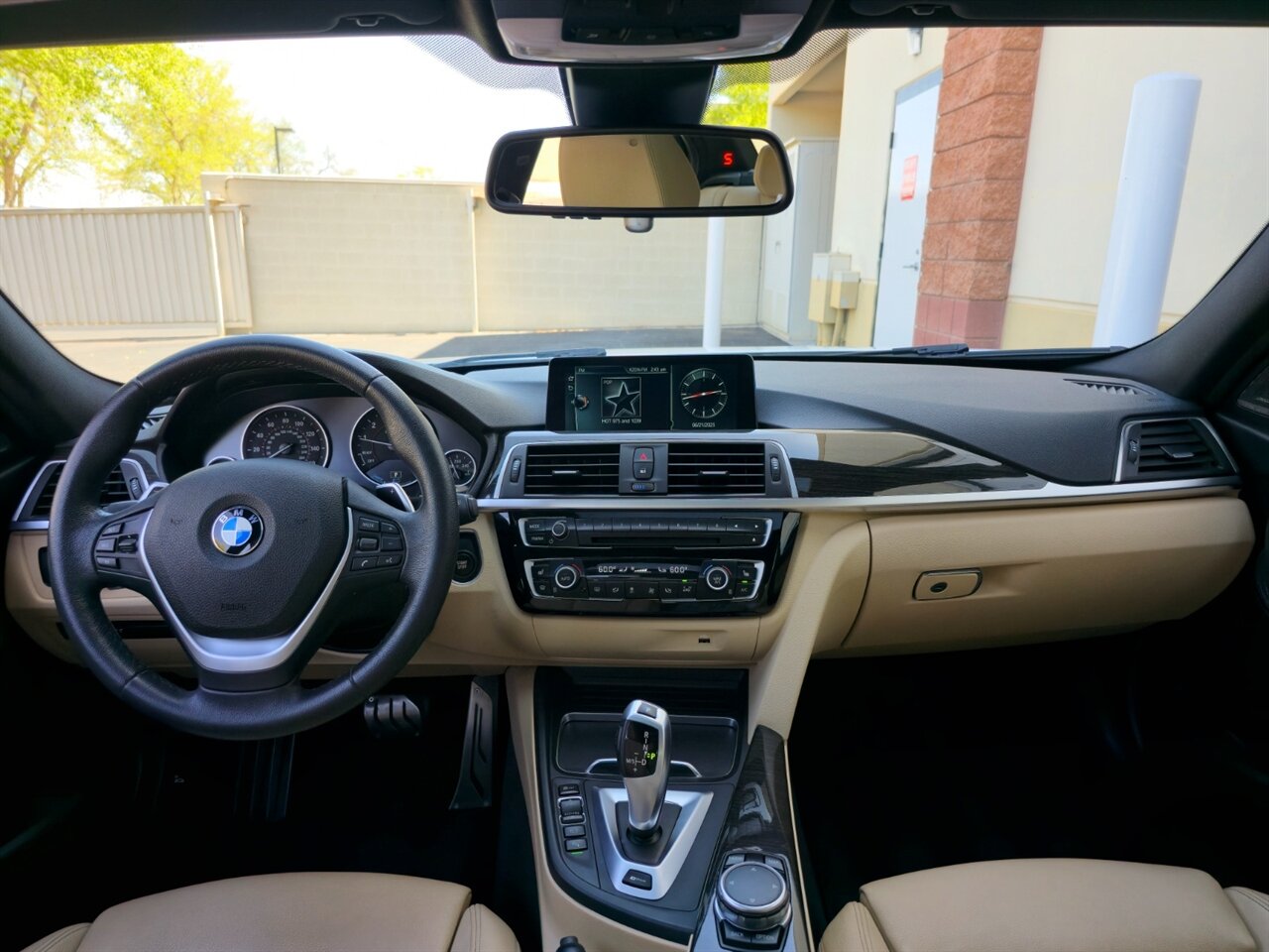 2017 BMW 330e iPerformance - Photo 16 - Mesa, AZ 85215