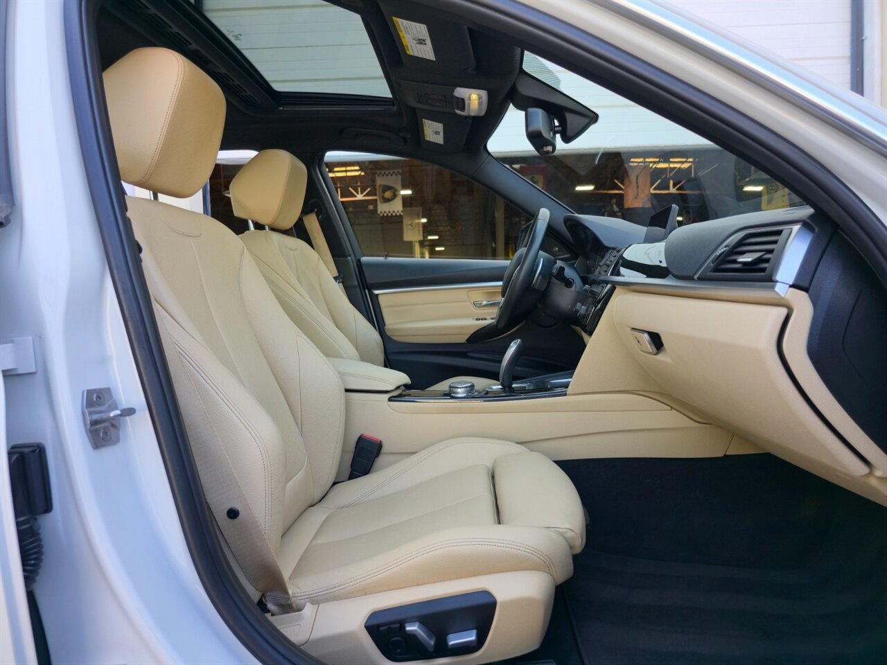 2017 BMW 330e iPerformance - Photo 25 - Mesa, AZ 85215