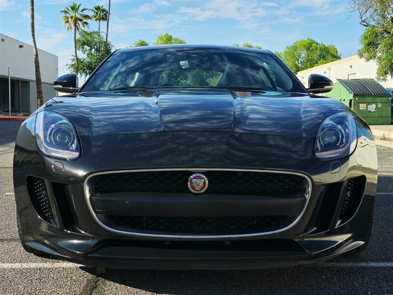 2017 Jaguar F-Type Premium photo