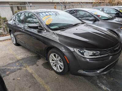 2017 Chrysler 200 Series Limited   - Photo 3 - Nampa, ID 83687