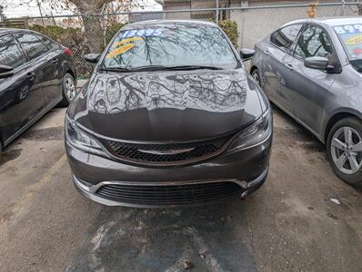2017 Chrysler 200 Series Limited   - Photo 1 - Nampa, ID 83687