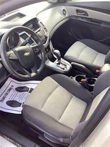 2013 Chevrolet Cruze LS Auto   - Photo 7 - Nampa, ID 83687