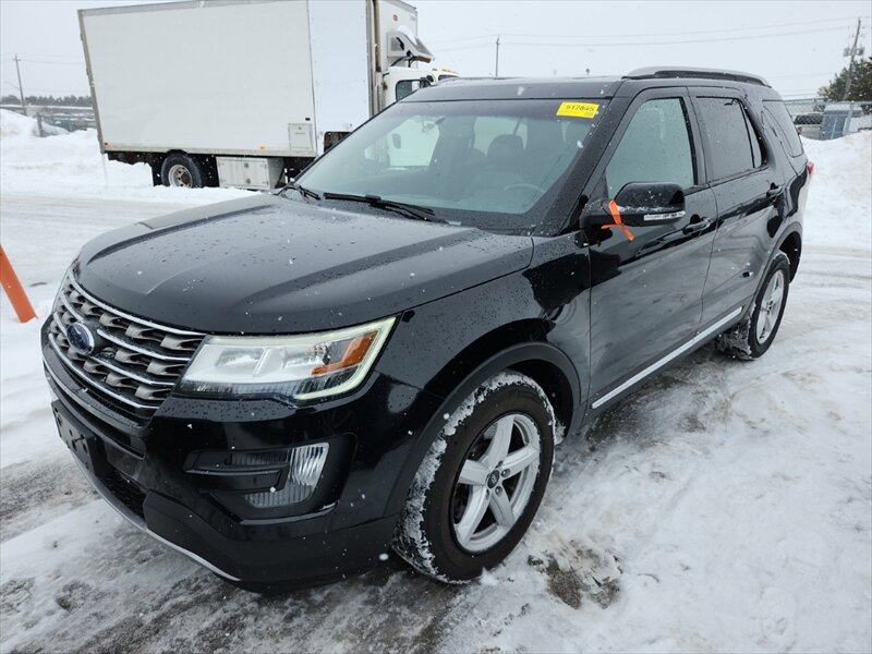 2016 Ford Explorer XLT   - Photo 1 - Kingston, ON K7L 4V3