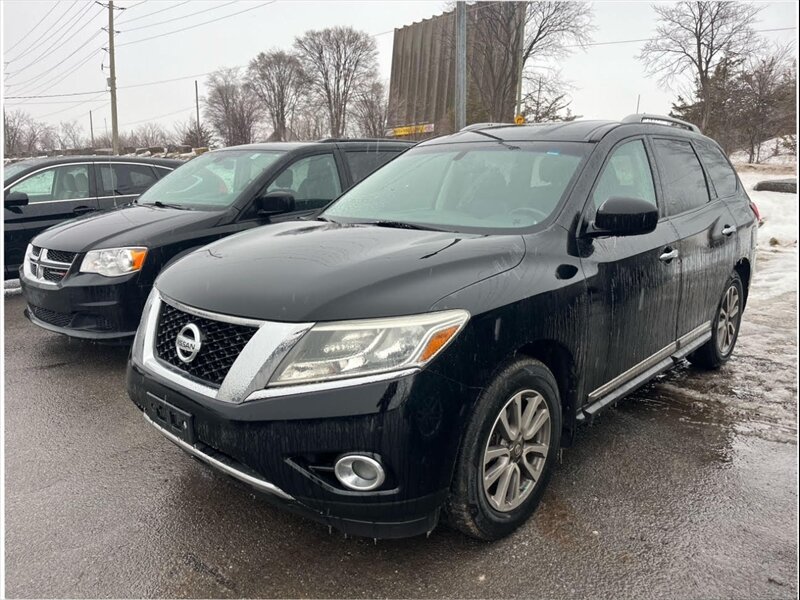 2014 Nissan Pathfinder SL  
