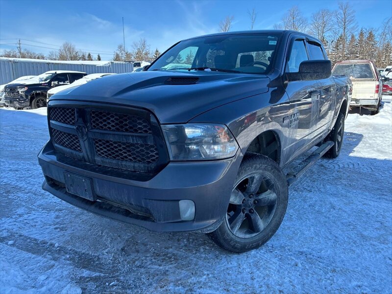 2019 RAM 1500 Classic Tradesman   - Photo 1 - Kingston, ON K7L 4V3