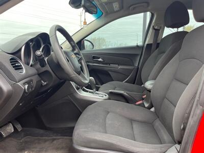 2016 Chevrolet Cruze Limited 1LT Auto   - Photo 6 - Kingston, ON K7L 4V3