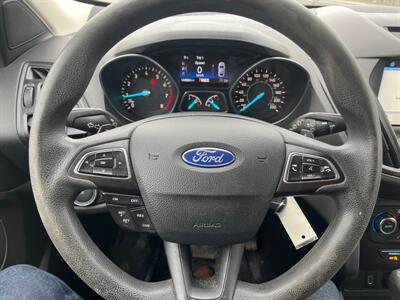 2017 Ford Escape SE   - Photo 5 - Kingston, ON K7L 4V3