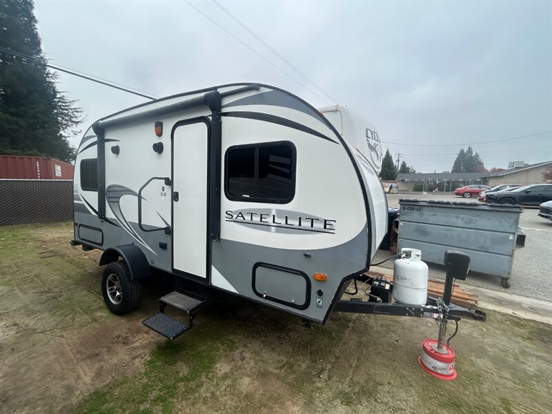 2017 Starcraft SATELITE 16KS   - Photo 1 - Madera, CA 93636