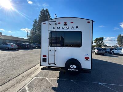 2023 Keystone Cougar 25RDSWE   - Photo 3 - Madera, CA 93636