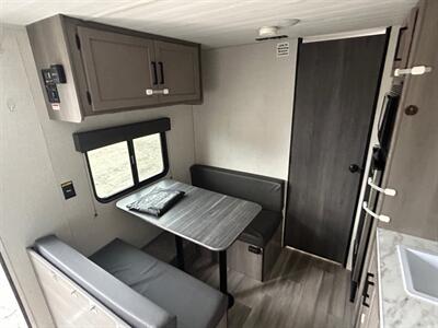 2024 Keystone Hideout 178RB   - Photo 11 - Madera, CA 93636