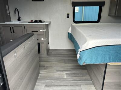 2024 Keystone Hideout 178RB   - Photo 9 - Madera, CA 93636