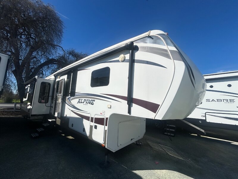 2014 Keystone Alpine 3450 RL   - Photo 1 - Madera, CA 93636