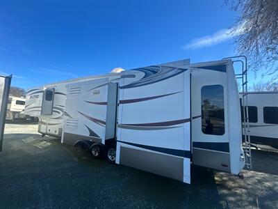 2014 Keystone Alpine 3450 RL   - Photo 5 - Madera, CA 93636