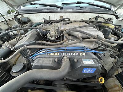 1999 Toyota 4Runner Limited   - Photo 9 - Madera, CA 93636