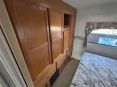 2006 R-Vision Trail Lite 293B+   - Photo 13 - Madera, CA 93636