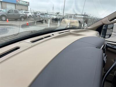 2005 Ford F-250 Super Duty Lariat   - Photo 12 - Madera, CA 93636