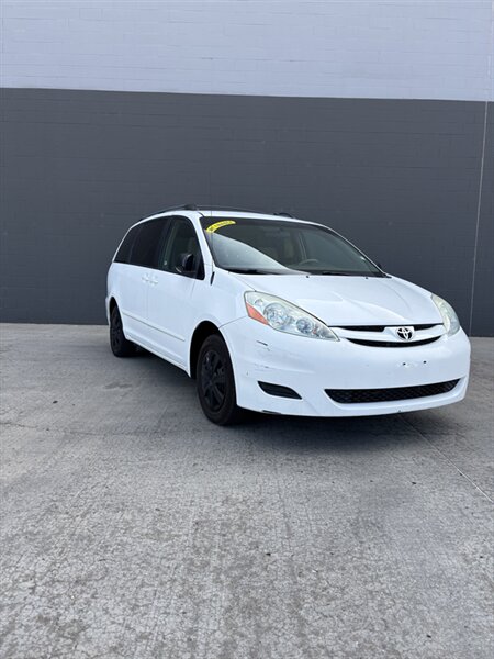 2006 Toyota Sienna LE 7 Passenger   - Photo 1 - Grand Junction, CO 81501