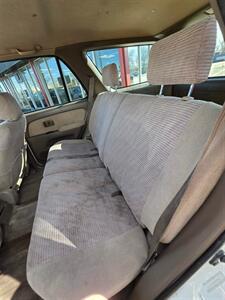 1998 Toyota 4Runner SR5   - Photo 5 - Lakewood, CO 80214