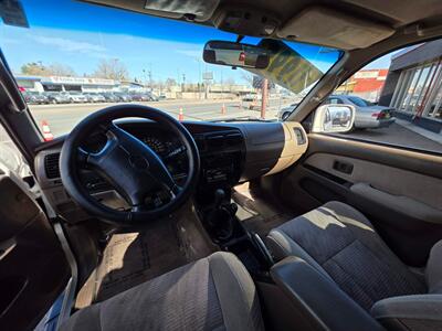 1998 Toyota 4Runner SR5   - Photo 6 - Lakewood, CO 80214