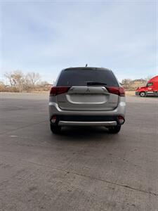 2018 Mitsubishi Outlander ES   - Photo 6 - Grand Junction, CO 81501