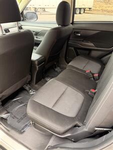 2018 Mitsubishi Outlander ES   - Photo 8 - Grand Junction, CO 81501