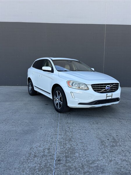 2015 Volvo XC60 T6   - Photo 1 - Grand Junction, CO 81501