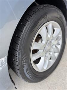 2006 Kia Sedona LX   - Photo 12 - Grand Junction, CO 81501