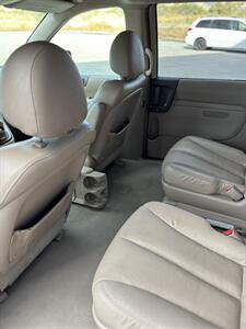 2006 Kia Sedona LX   - Photo 9 - Grand Junction, CO 81501
