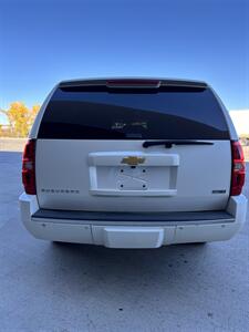 2012 Chevrolet Suburban LTZ   - Photo 4 - Grand Junction, CO 81501