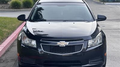 2014 Chevrolet Cruze LS Auto   - Photo 2 - Sacramento, CA 95618