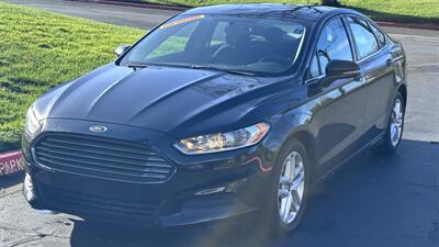 2015 Ford Fusion SE   - Photo 1 - Sacramento, CA 95618