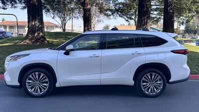2020 Toyota Highlander Platinum   - Photo 3 - Sacramento, CA 95618
