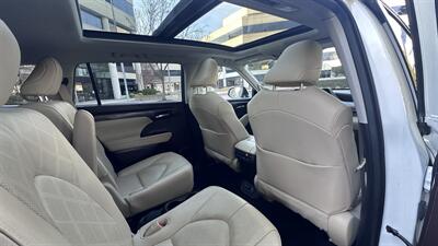 2020 Toyota Highlander Platinum   - Photo 12 - Sacramento, CA 95618