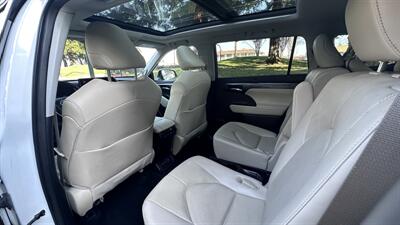 2020 Toyota Highlander Platinum   - Photo 9 - Sacramento, CA 95618