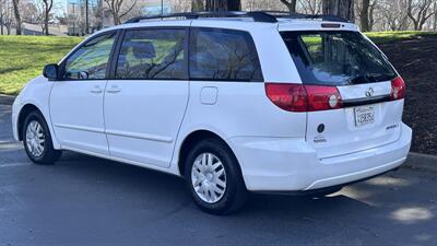 2006 Toyota Sienna LE 7 Passenger   - Photo 2 - Sacramento, CA 95618