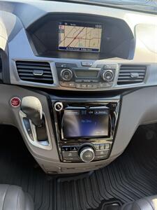 2014 Honda Odyssey Touring   - Photo 12 - Sacramento, CA 95841