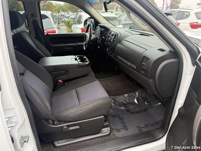 2011 Chevrolet Silverado 1500 LT - Photo 8 - Sacramento, CA 95841