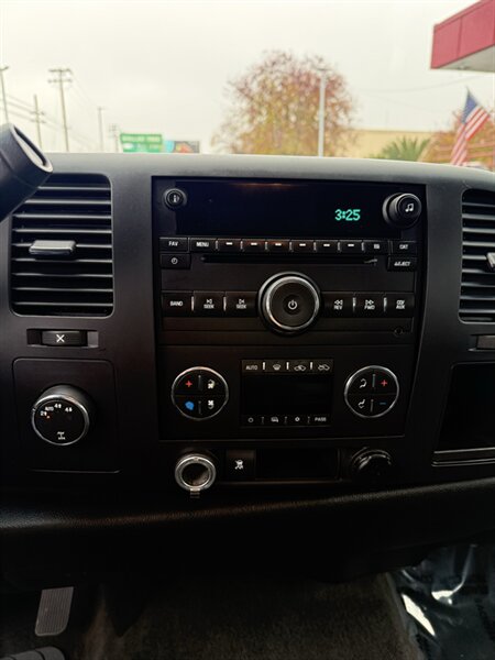 2011 Chevrolet Silverado 1500 LT - Photo 9 - Sacramento, CA 95841