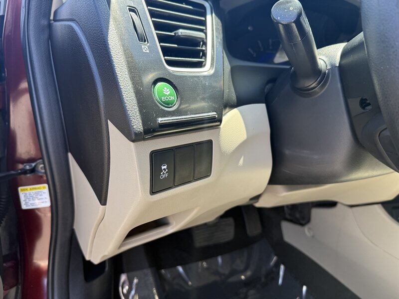 2013 Honda Civic EX w/Navi - Photo 8 - Sacramento, CA 95841