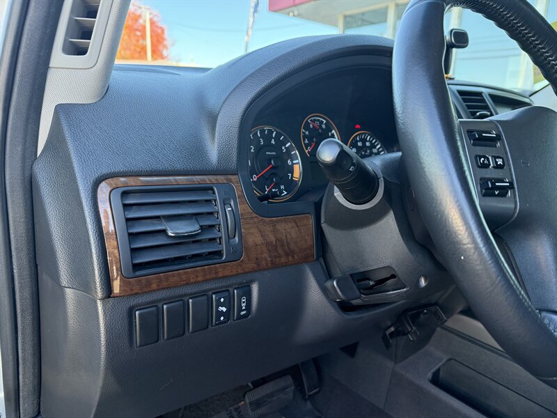 2011 Nissan Armada SL - Photo 8 - Sacramento, CA 95841