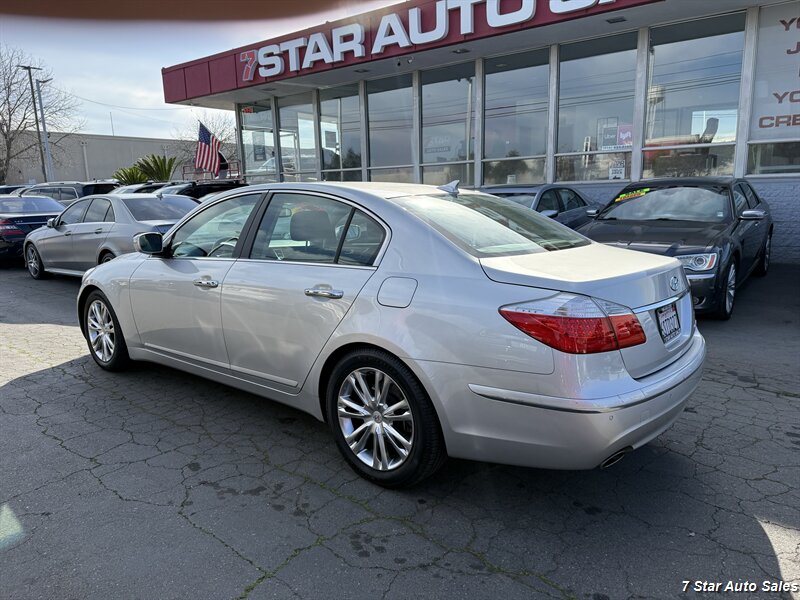 2011 Hyundai Genesis 3.8L V6 - Photo 4 - Sacramento, CA 95841