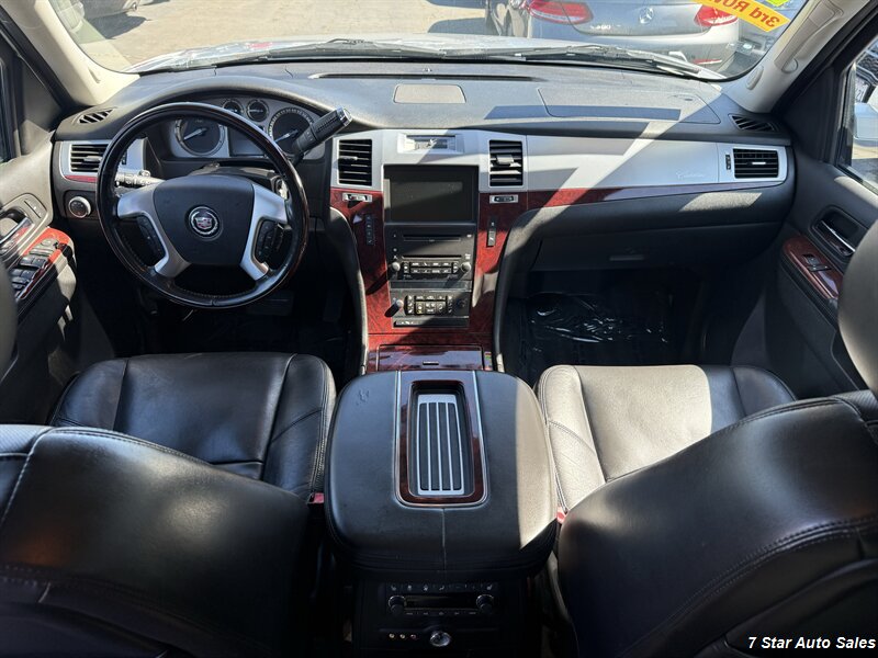 2010 Cadillac Escalade - Photo 12 - Sacramento, CA 95841