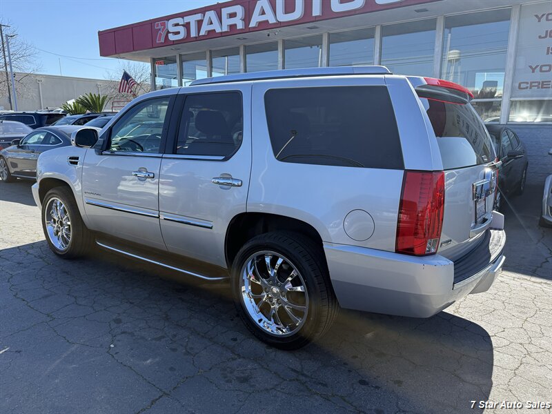 2010 Cadillac Escalade - Photo 6 - Sacramento, CA 95841